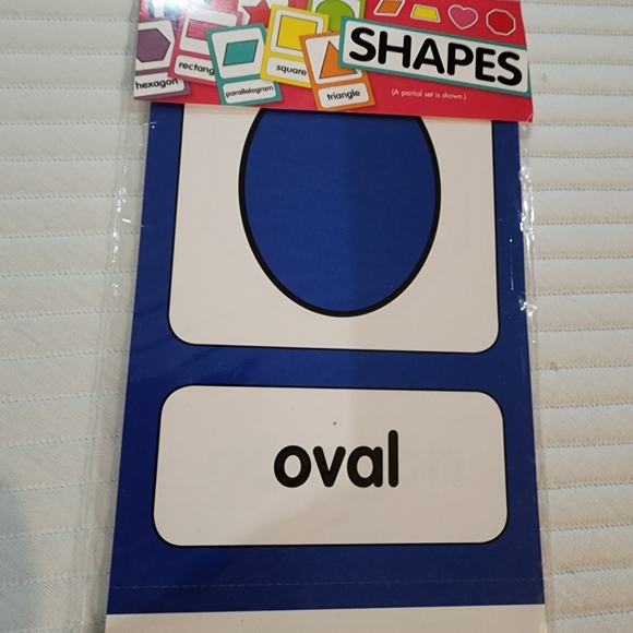 Schoolgirl style 25 piece shape cards for classroom NWT - Picture 3 of 8